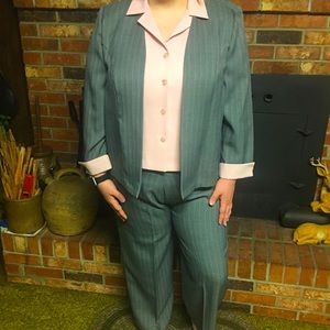 Women’s Sag Harbor Pantsuit